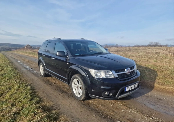 Fiat Freemont cena 47500 przebieg: 232000, rok produkcji 2012 z Jasło małe 172
